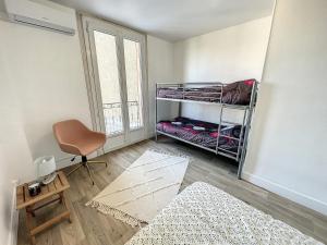 Séjour pro sans stress au centre, arrivée autonome, Wifi, parking, vue Pyrénées