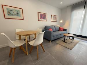 Bright and new apartment in beach area