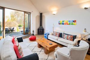 Finest Retreats - Mill Barn By The Stream