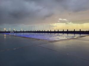 1 bed 9 mins walk from beach