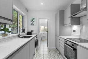 4 Bed House Near Cardiff City Centre