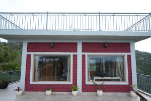The Windbloom - Himalayan Farm Stay