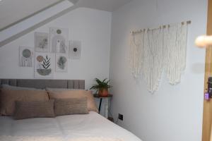 Lush Rooms Bedminster