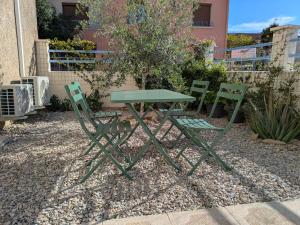 Charmant studio Vias village