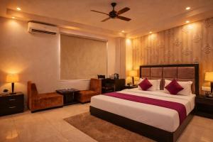 Hotel Atlantiis Suites Near Temple Varanasi
