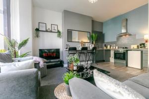 Bank Street Apartments