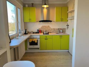 Cozy 5th-Floor Apartment Near Tartu City Centre