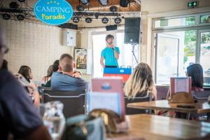 Camping Paradis La Pomme de Pin - Mobil Home confort 4 Pièces 6 Personnes MAE-1929