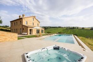 Luxury Villa -Private SPA, Jacuzzi, Infinity Pool-