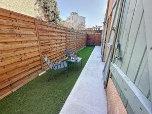 Séjour pro au centre de Tarbes, terrasse privée, wifi, calme et autonomie