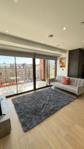 United Stay - Upton Park