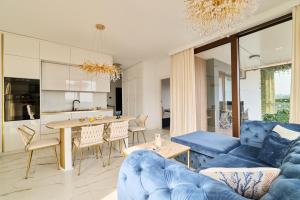 Bulvar & Parking by Downtown Apartments