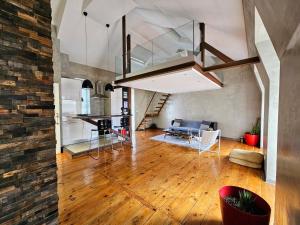 Modern Central Loft by Lisbon Village Apartments