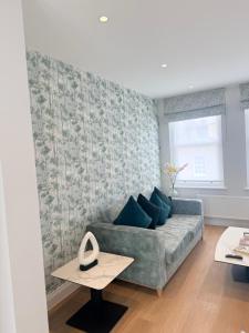 Luxury Newly Refurbished, 2 bedroom apartment 5 Marylebone!