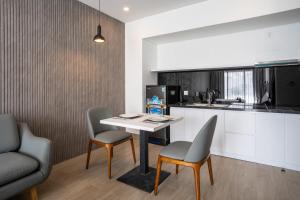 Sandy Hotel & Apartment