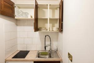 Modern Self-Contained Studio near Selhurst Station with Private Entrance