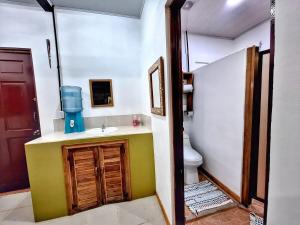 Ocean Breeze Beach Front Apartment with AC