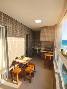 Pé na Areia com Vista Incrível para Até 5 Hóspedes