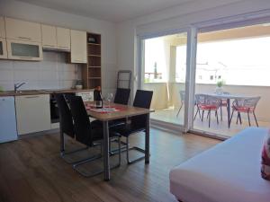 Holiday apartment in Punat with loggia, air conditioning, WiFi, washing machine 4534-1