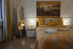 A bridge to the Coliseum