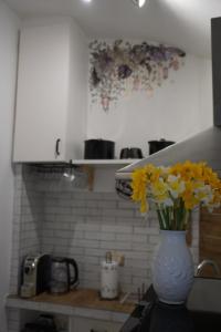 A bridge to the Coliseum