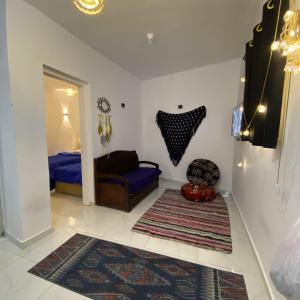 Lolas House