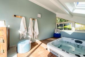 Villa Dolce Vita - Piscine jacuzzi et vue panoramique
