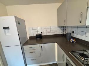 Cozy Home Walk to Anfield Stadium and Liverpool Attractions
