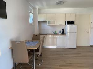 Holiday apartment in Punat with terrace, air conditioning, WiFi, washing machine 4534-3