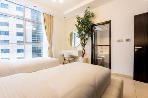 SkyView Signature 2BR - Ain Eye, Marina & Palm view