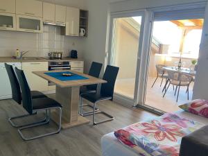 Apartment in Punat with sea view, terrace, air conditioning, WiFi 4534-4