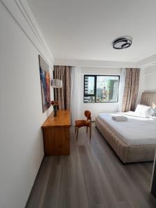 Modern Luxury 2BR at Shangri la
