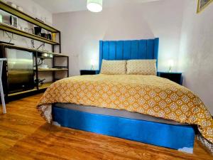 Suite Azul 3 personas comoda y equipada