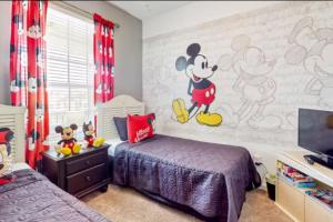 Spacious 3-Bedroom Condo in Windsor Palms Resort