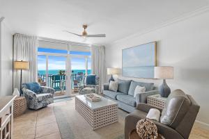 Jade East 1030 - Jade By The Sea