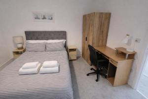 Luxury 2 Bed House Leeds City Centre with parking