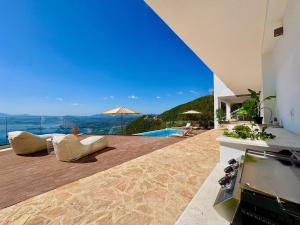 Elysian Hill Villa with private pool by DadoVillas