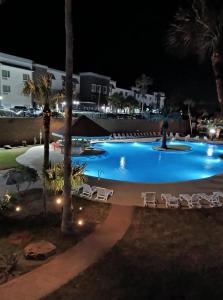 Sea Breeze, Pet Friendly, Overlooking Pool