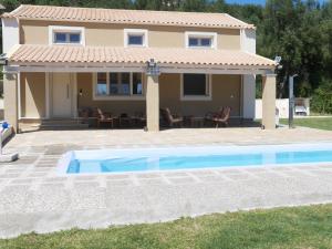 Private Villa Maothis