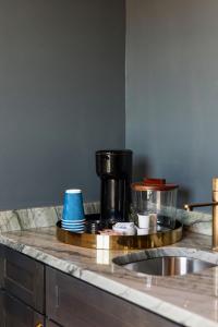 Superior King Room at The Emerald