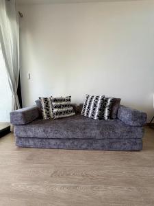 Modern 2BR Condo with Lagoon View Downtown PC