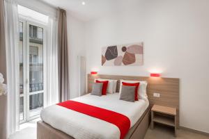 Molly Rooms