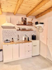 Kantouni House - Traditional Stay in Corfu