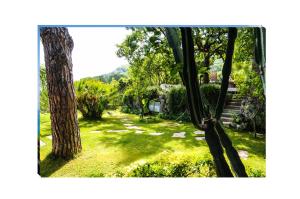 Villa la Prua Un Terrazzo sul Mare con Piscina e Charme Storico