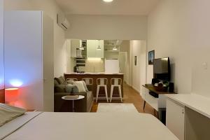 Loft Inteiro Copacabana Decorado 2 quadras da praia