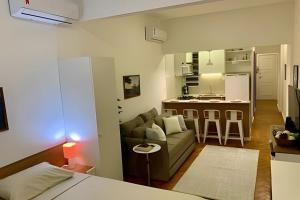 Loft Inteiro Copacabana Decorado 2 quadras da praia