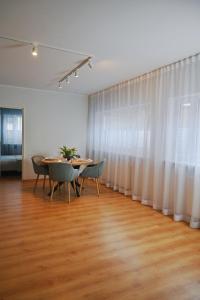 KURESSAARE CASTLE PARKSiDE