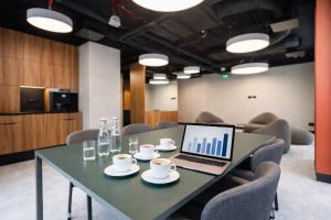 Towarowa Towers Premium City View Apartments