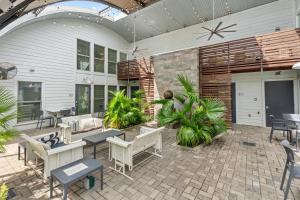 Moon 401 - Half Moon Suite - 2BR - 2 Bath