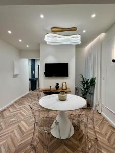 Lilibet Smart House 2BR Luxury Apt